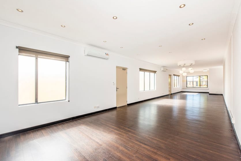 Click to view all images 2/58 Coolamon Boulevard Ellenbrook WA 6069 - Image 3