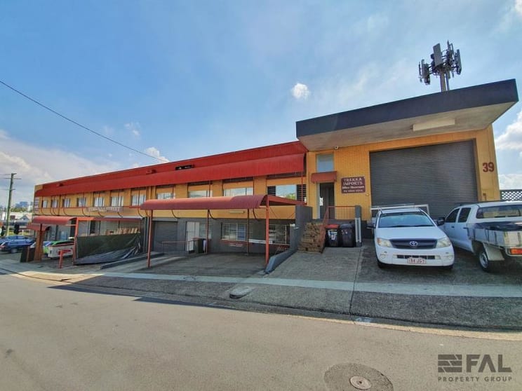 Click to view all images Unit 3/39 Corunna Street Albion QLD 4010 - Image 1