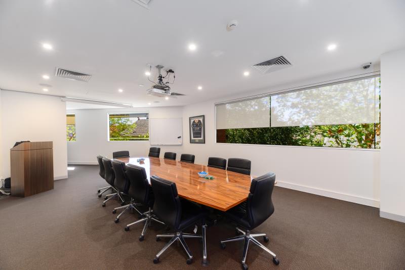 Click to view all images 77 Station Street Malvern VIC 3144 - Image 3