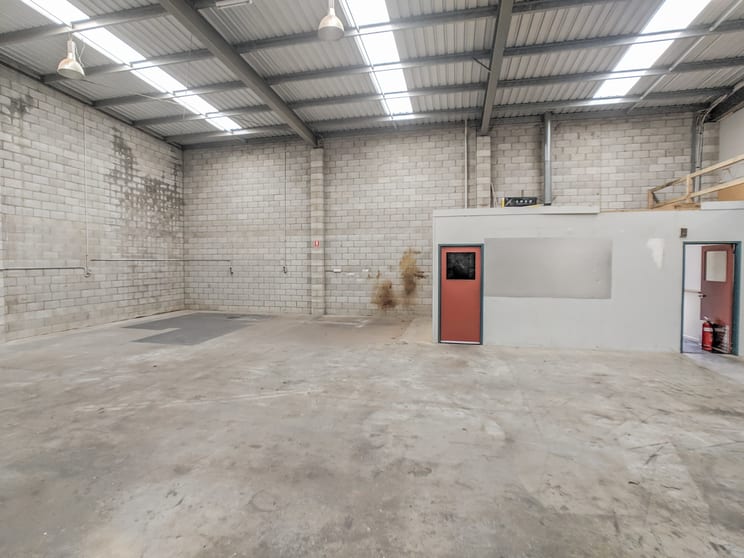 Click to view all images Unit 1/21 Endeavour Drive Kunda Park QLD 4556 - Image 3