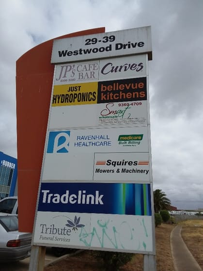 Click to view all images 29-39 Westwood Drive Ravenhall VIC 3023 - Image 3