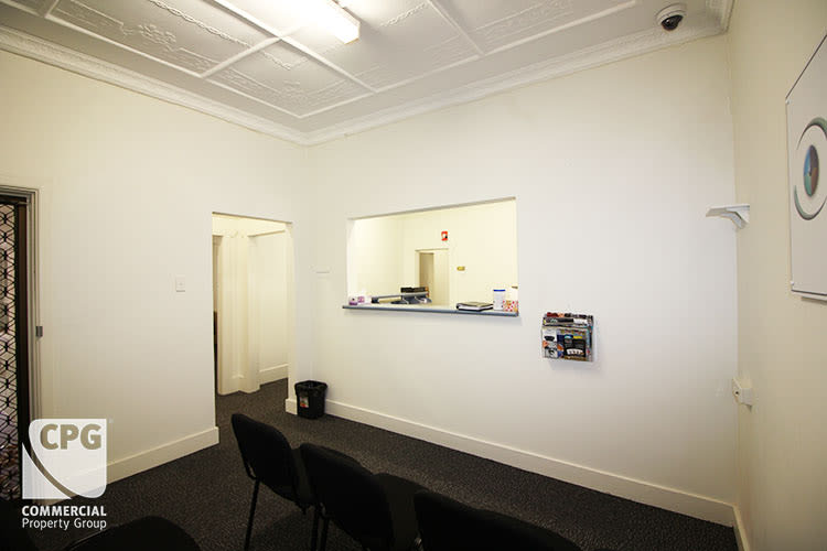 Click to view all images 46 Kitchener Parade Bankstown NSW 2200 - Image 3