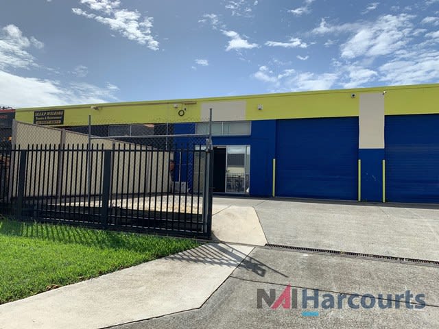 Click to view all images 3/11 Brendan Drive Nerang QLD 4211 - Image 1