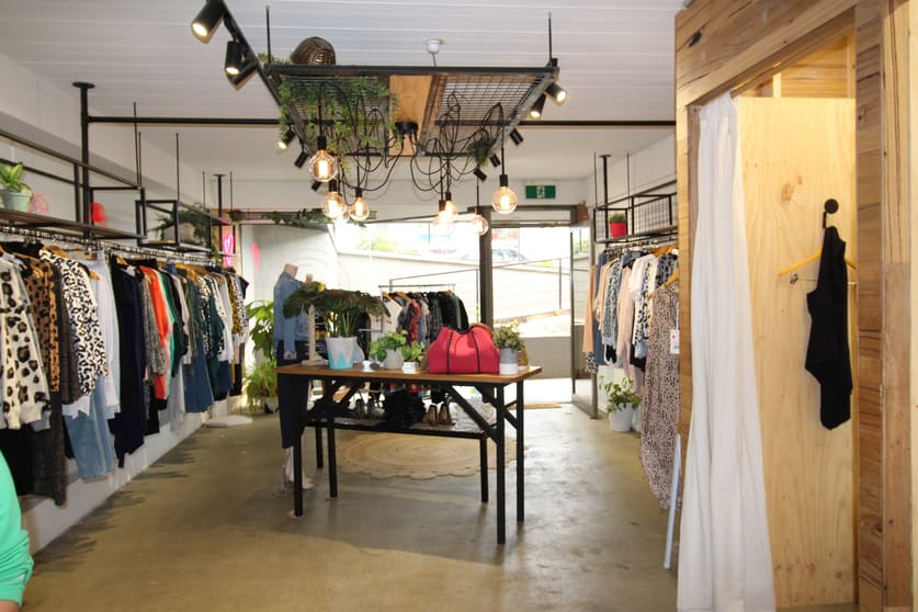 Click to view all images 2/230 Main Street Mornington VIC 3931 - Image 2