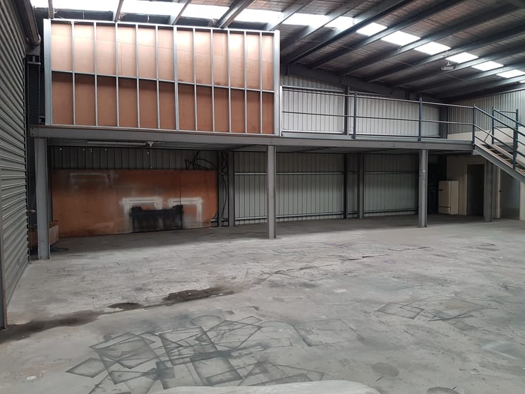 1/5 Old Creswick Road Wendouree VIC 3355 - Image 3