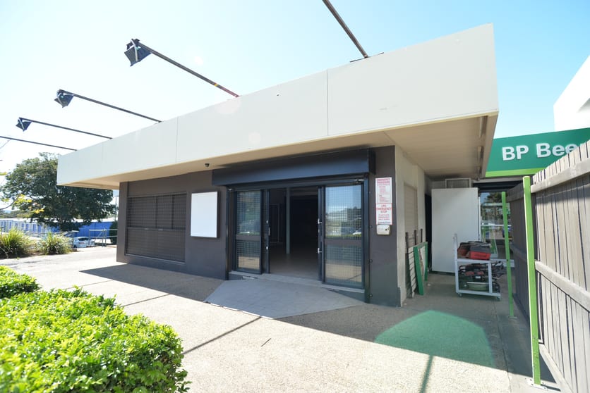 Click to view all images Shop 3/23-27 Logan River Road Beenleigh QLD 4207 - Image 1