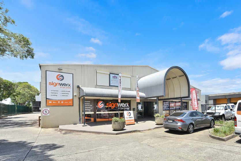 Click to view all images Unit 2/21-23 Governor Macquarie Dr Chipping Norton NSW 2170 - Image 1