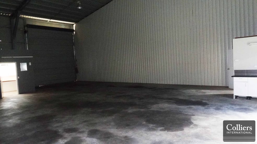 Click to view all images Sheds 4&5 / 61 Hargreaves Street Edmonton QLD 4869 - Image 2