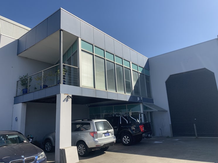 Click to view all images 1/300 Kororoit Creek Road Williamstown VIC 3016 - Image 1
