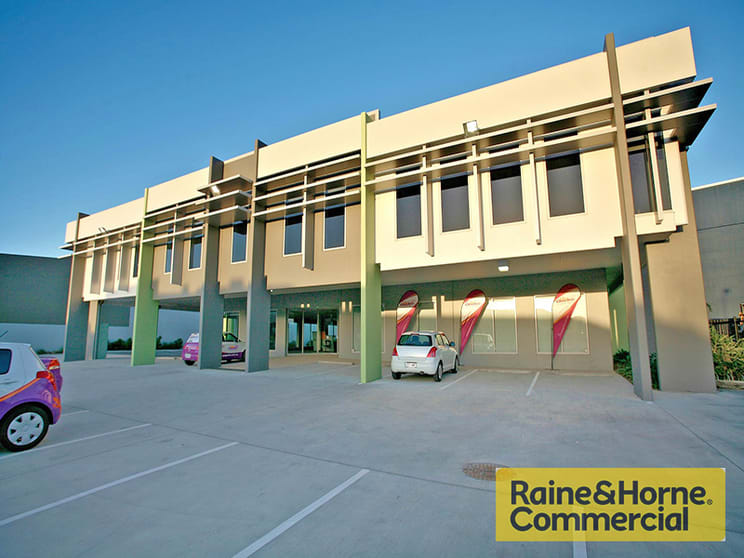 Click to view all images 3B/34 Navigator Place Hendra QLD 4011 - Image 1