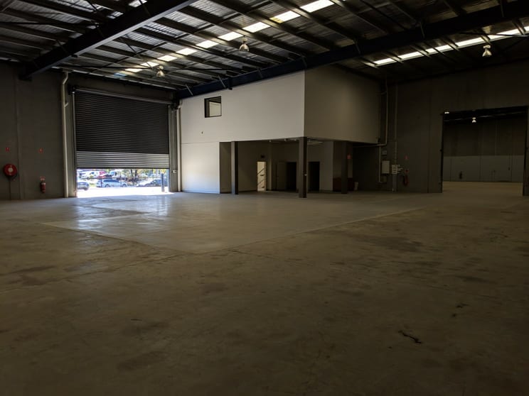 Click to view all images 2 Avalli Road Prestons NSW 2170 - Image 2