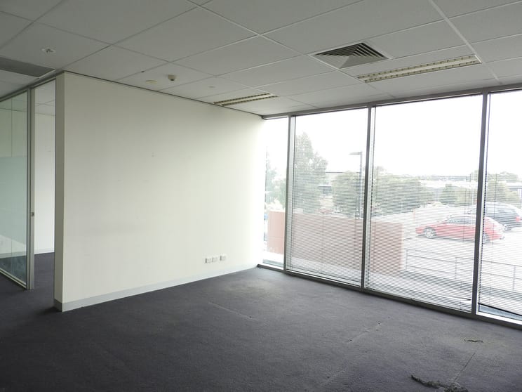 Click to view all images 20/296 Bay Road Cheltenham VIC 3192 - Image 3