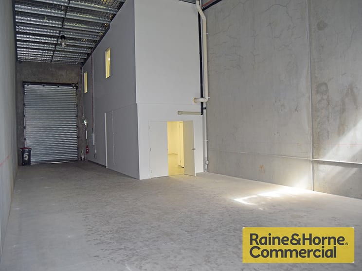 Click to view all images 5/14 Ashtan Place Banyo QLD 4014 - Image 2