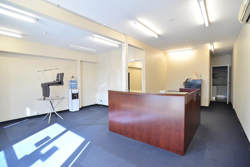 Click to view all images 2A/3375 Pacific Highway Slacks Creek QLD 4127 - Image 2