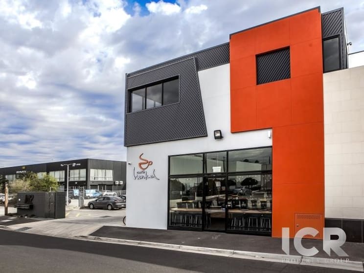Click to view all images Unit 9/102 Henkel Street Brunswick VIC 3056 - Image 3