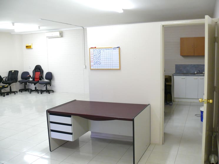 Click to view all images 13/69 George Street Beenleigh QLD 4207 - Image 3