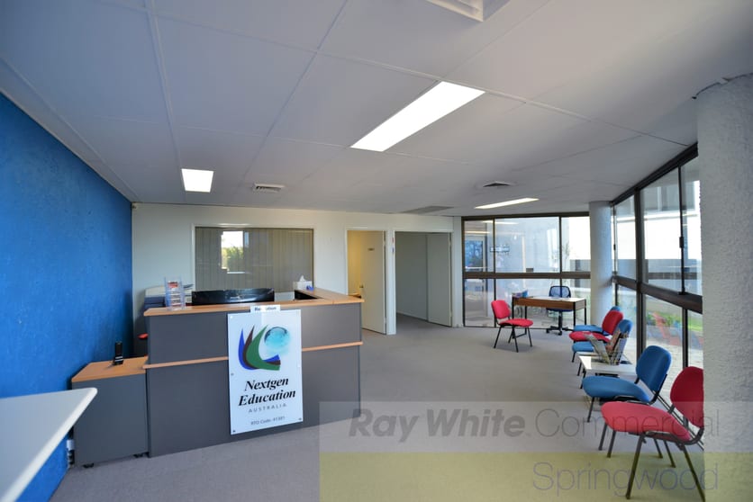 Click to view all images Unit 3/3464 Pacific Highway Springwood QLD 4127 - Image 2