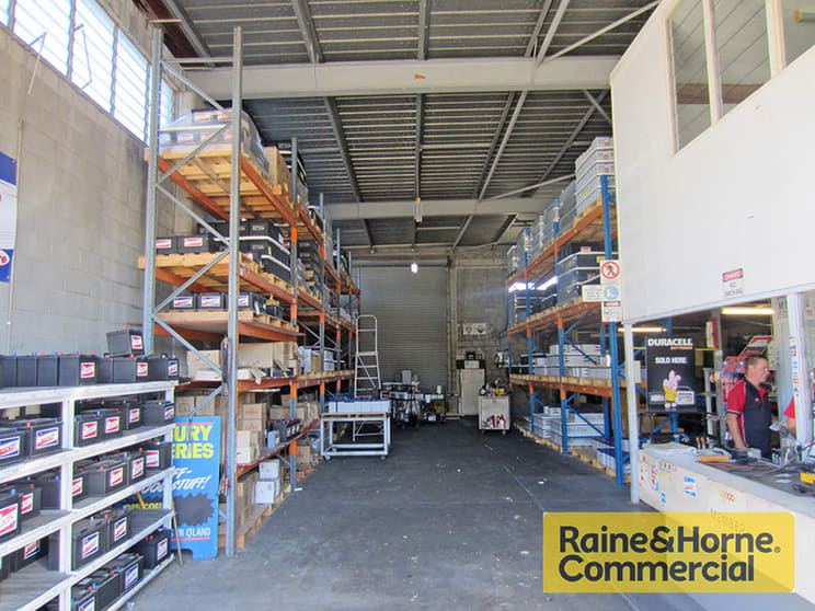 Click to view all images 1/242 South Pine Road Enoggera QLD 4051 - Image 2