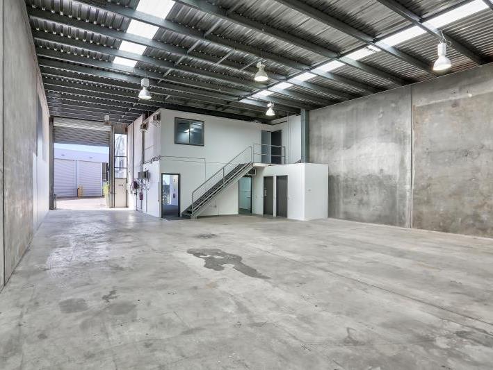 Click to view all images 7/1645 Ipswich Road Rocklea QLD 4106 - Image 3