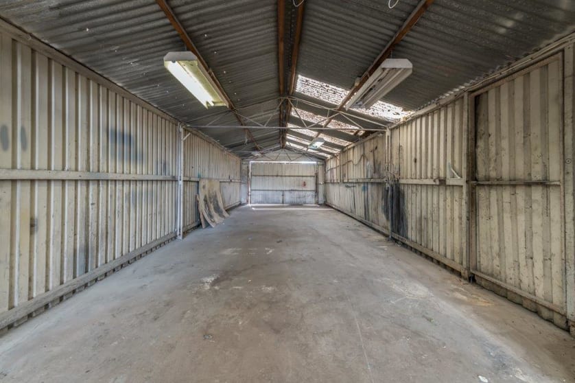Click to view all images 214 Edwardes Street Reservoir VIC 3073 - Image 2