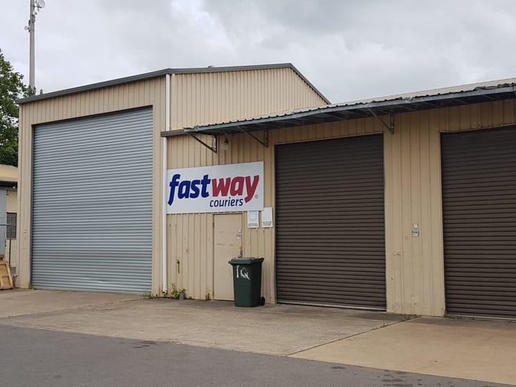 Click to view all images 2/13 Kingston Drive Maryborough West QLD 4650 - Image 1