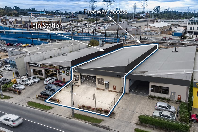 32 Molan Street Ringwood VIC 3134 - Image 1