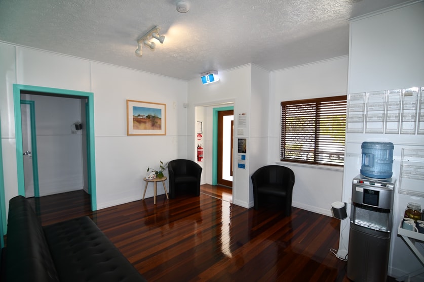 Click to view all images 165 Kings Road Pimlico QLD 4812 - Image 3