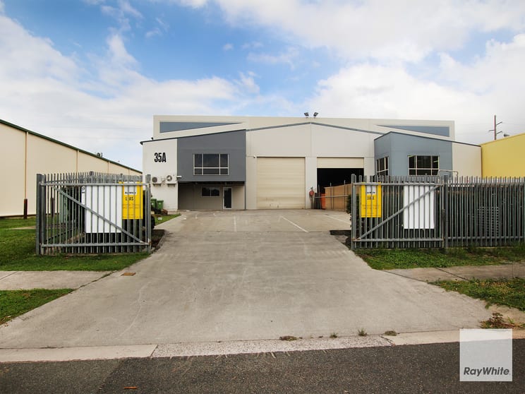Click to view all images 35A Technology Drive Warana QLD 4575 - Image 1