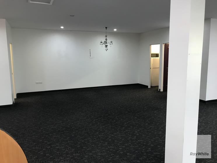 Click to view all images 14/14-18 Discovery Drive North Lakes QLD 4509 - Image 2