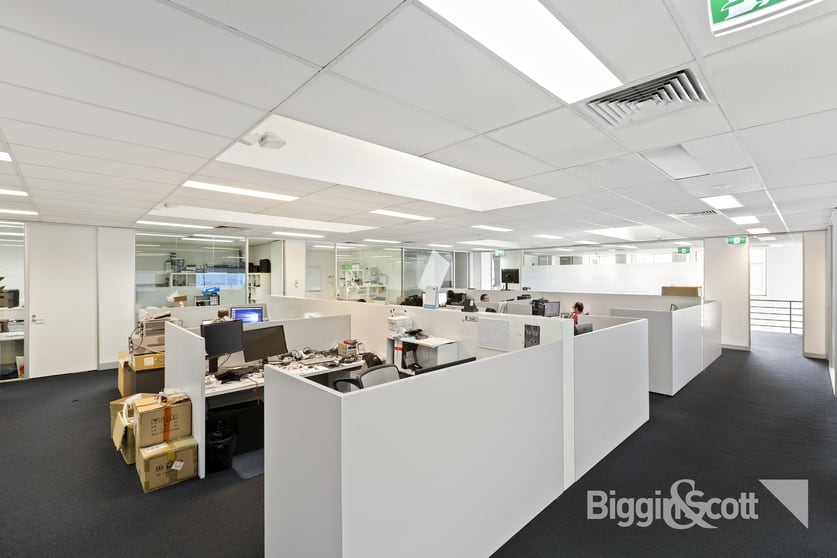 Click to view all images 29 Nott Street Port Melbourne VIC 3207 - Image 2