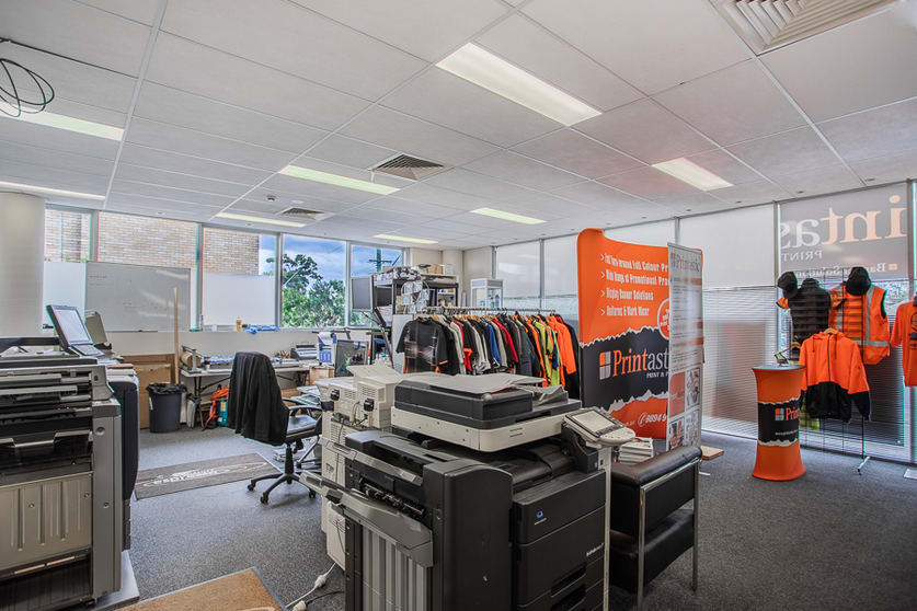 Click to view all images Unit 1/251 Old Northern Road Castle Hill NSW 2154 - Image 3