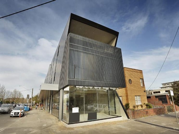 Click to view all images Level 1, 2/77 Raleigh Street Essendon VIC 3040 - Image 1
