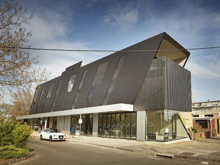 Click to view all images Level 1, 2/77 Raleigh Street Essendon VIC 3040 - Image 2