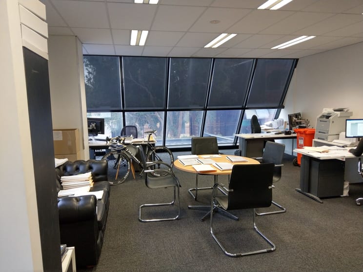Click to view all images Level 1, 2/77 Raleigh Street Essendon VIC 3040 - Image 3