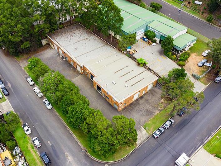 Click to view all images Unit 5/3 Carnarvon Road West Gosford NSW 2250 - Image 2