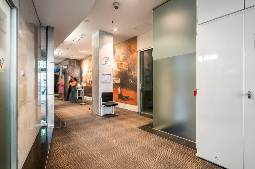 Click to view all images 2/229 Macquarie Street Sydney NSW 2000 - Image 2