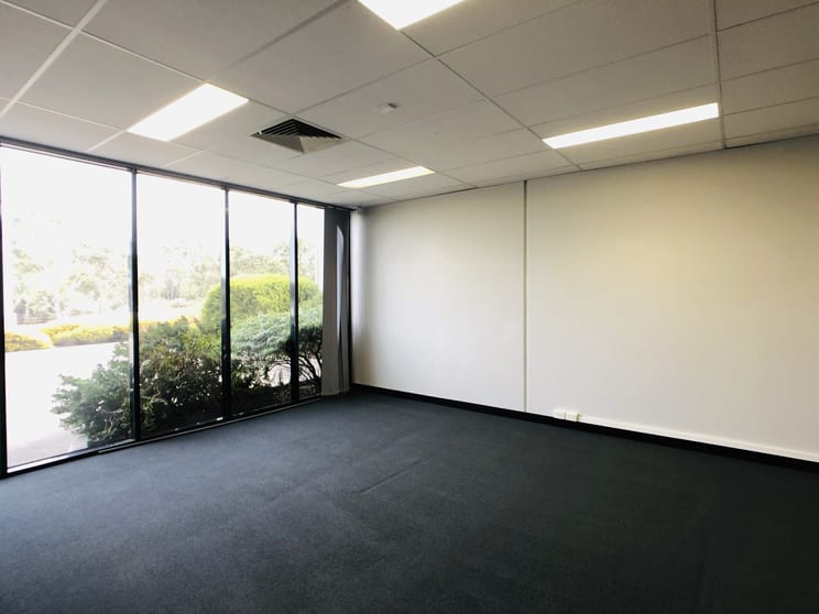Click to view all images Unit 2/11-13 Lakewood Boulevard Braeside VIC 3195 - Image 2