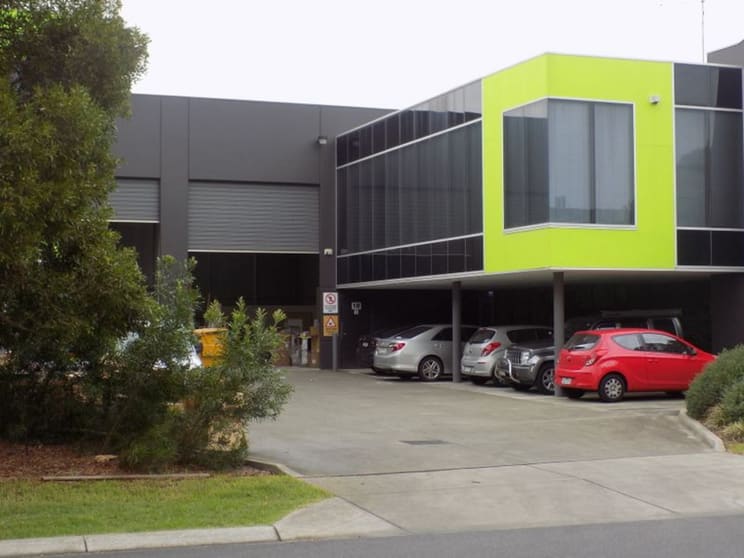 Click to view all images 1B Capital Court Braeside VIC 3195 - Image 2
