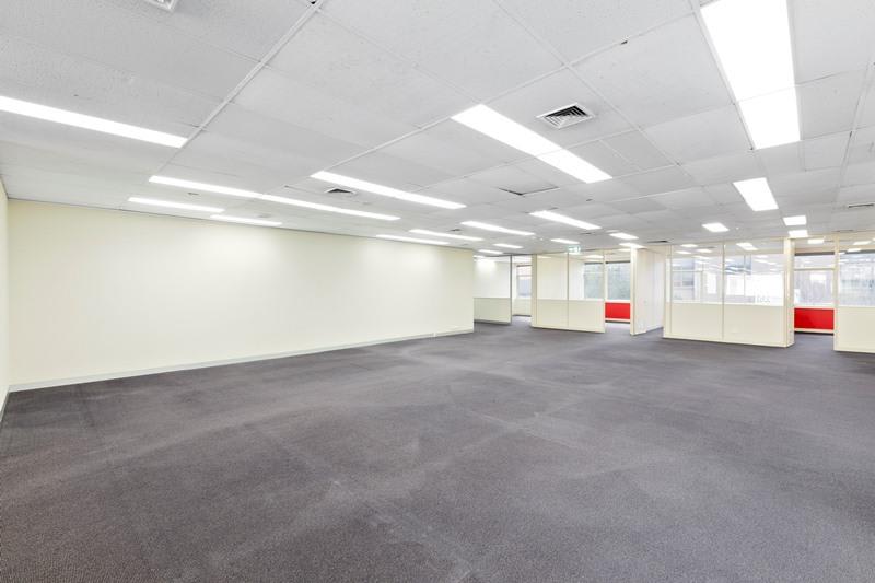 Click to view all images 38 Ellingworth Parade Box Hill VIC 3128 - Image 2