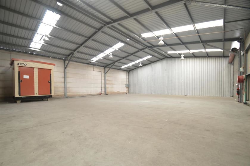 Click to view all images (Unit 2)/40 Heather Street Heatherbrae NSW 2324 - Image 3