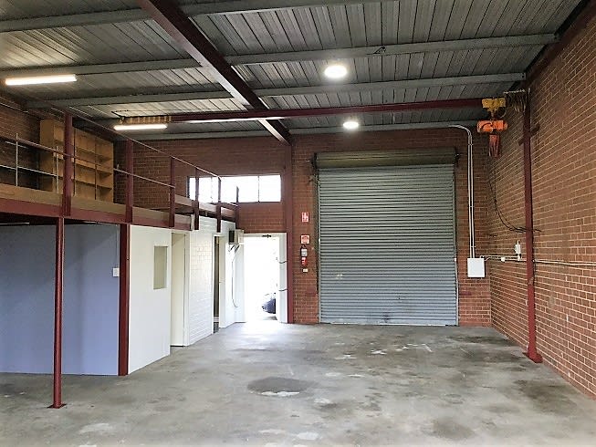 4/2-14 Sheffield Road Welshpool WA 6106 - Image 2