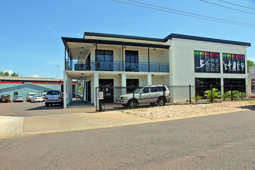Click to view all images 2/6 Charlton Court Woolner NT 0820 - Image 1