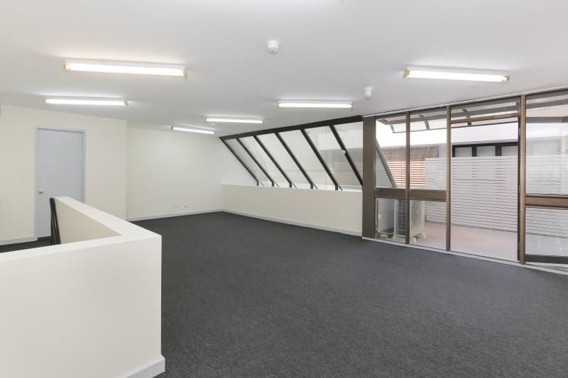 Click to view all images 134 Military Road Neutral Bay NSW 2089 - Image 3