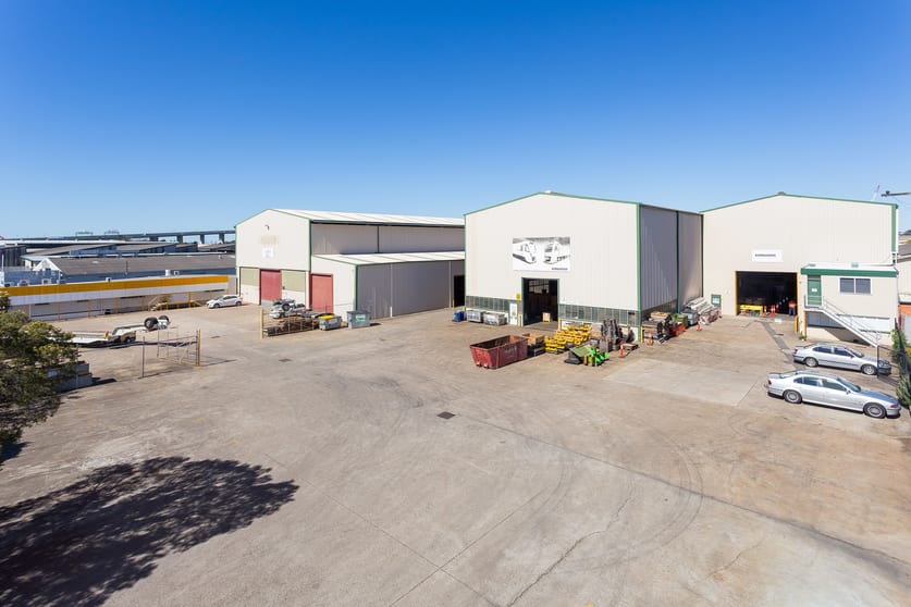 Click to view all images E 110 Links Avenue Eagle Farm QLD 4009 - Image 2