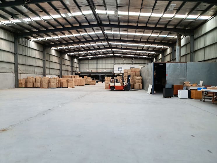 Click to view all images 29-31 Bancell Street Campbellfield VIC 3061 - Image 2