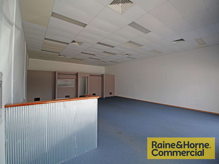 Click to view all images 22a/302 South Pine Road Brendale QLD 4500 - Image 3