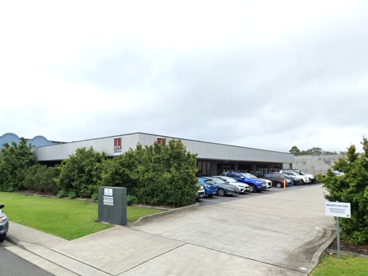 Click to view all images 5 Pioneer Avenue Tuggerah NSW 2259 - Image 1