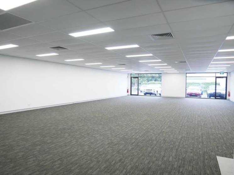 Click to view all images 5 Pioneer Avenue Tuggerah NSW 2259 - Image 2