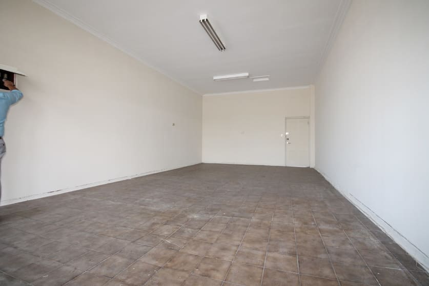 Click to view all images 944 High Street Reservoir VIC 3073 - Image 2