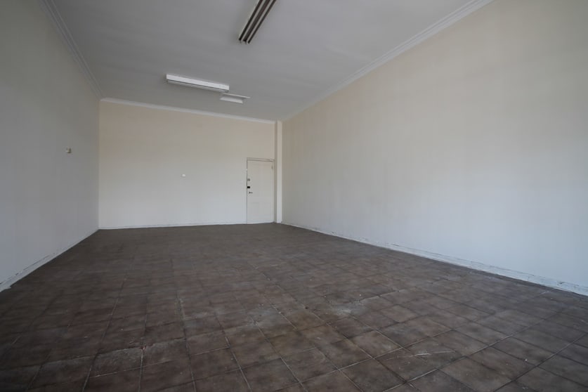 Click to view all images 944 High Street Reservoir VIC 3073 - Image 3